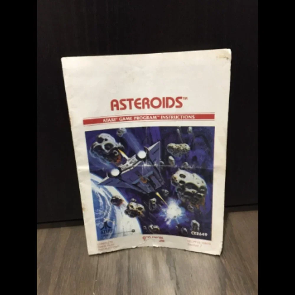 Asteroids Atari 2600 Game Cartridge w/ Original Manual & Custom Display Case